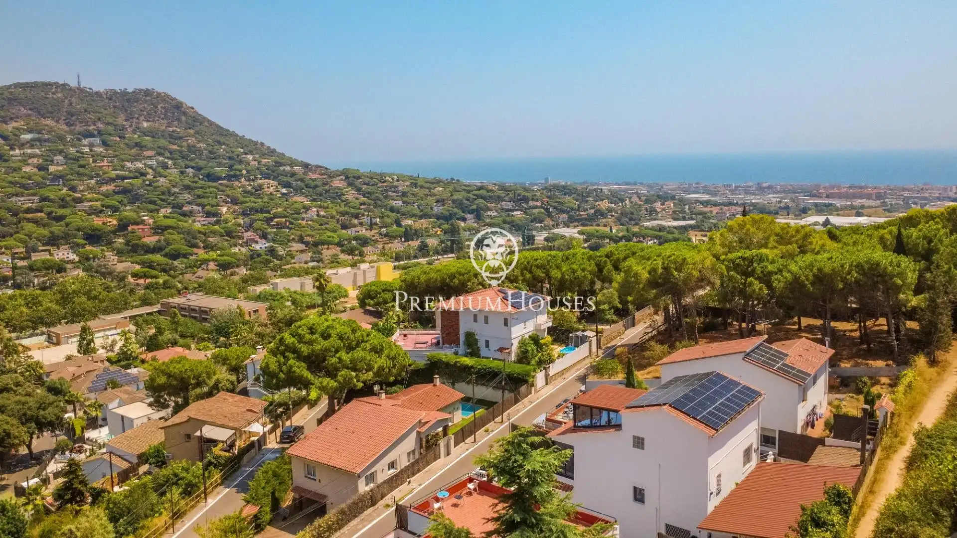 Vista exterior de Casa o chalet en venta en Cabrils con Aire acondicionado, Calefacción y Jardín privado