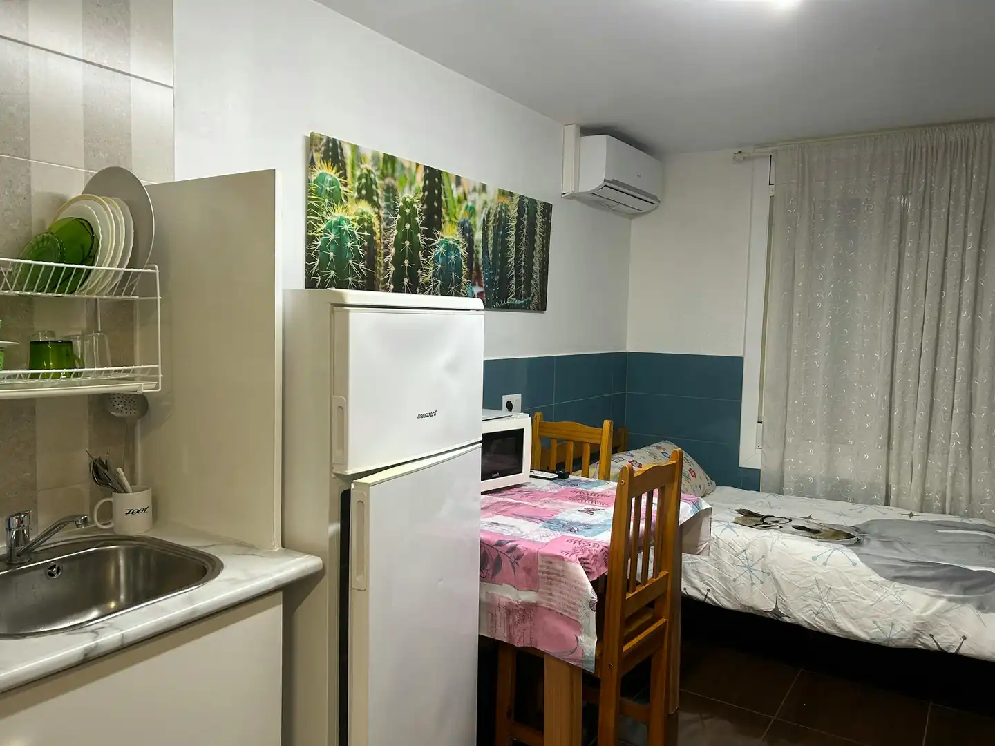 Habitación de Piso de alquiler en Barcelona con Aire acondicionado, Calefacción y Amueblado