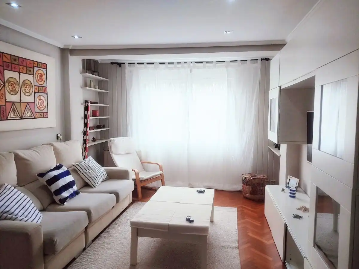 Flat for rent in Monte Alto - Zalaeta - Atocha