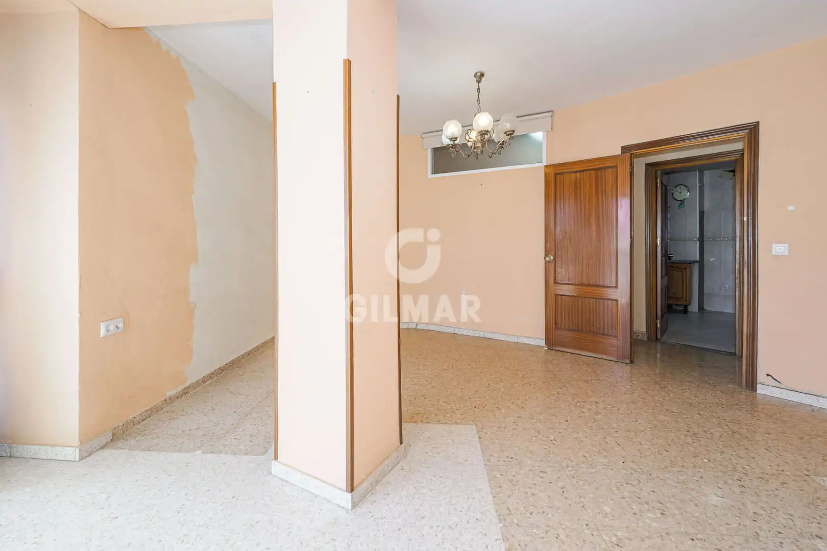 Piso en venta en Sevilla con Calefacción y Jardín privado