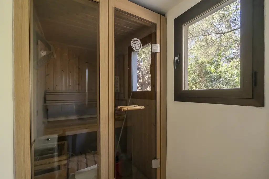 Dormitori de Finca rústica en venda en Pollença amb Aire condicionat, Calefacció i Jardí privat
