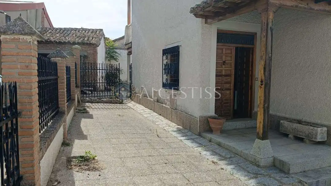 Exterior view of Houses for sale in Méntrida  with Heating, Storage room and Furnished