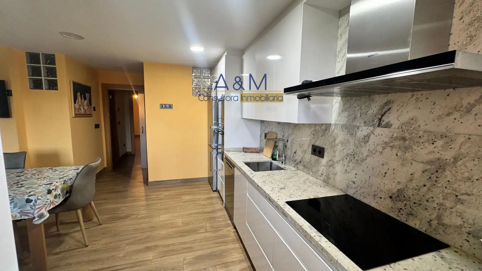 Cocina de Piso de alquiler en Valladolid con Calefacción, Terraza y Trastero
