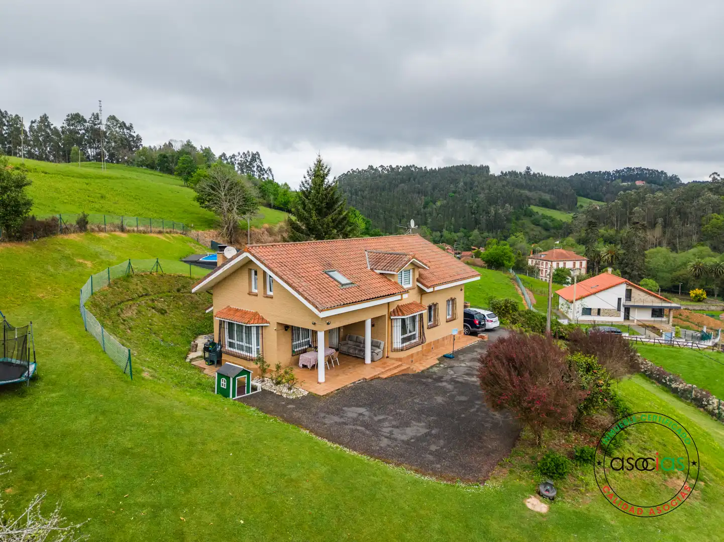 Vista exterior de Casa o chalet en venta en Soto del Barco con Calefacción, Jardín privado y Terraza