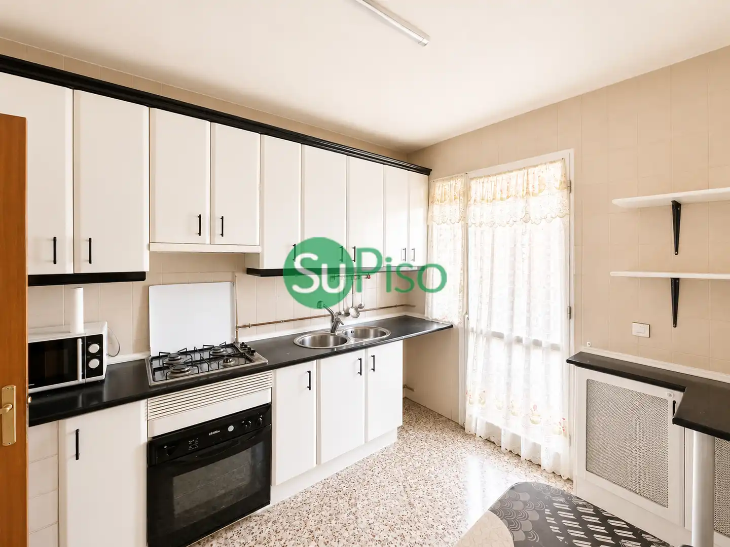 Küche von Wohnung zum Verkauf in Borox mit Heizung, Terrasse und Möbliert