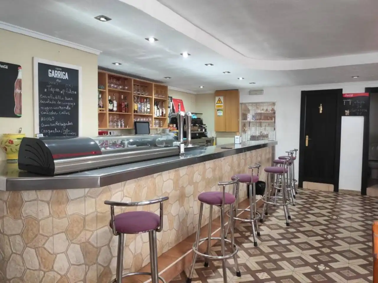 Local comercial en venta en Petrer