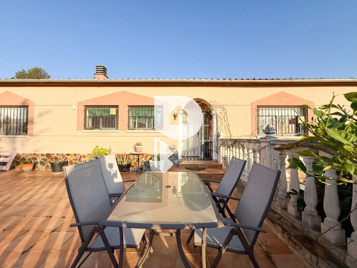 Terrassa de Casa o xalet en venda en Sant Esteve Sesrovires amb Aire condicionat, Calefacció i Jardí privat
