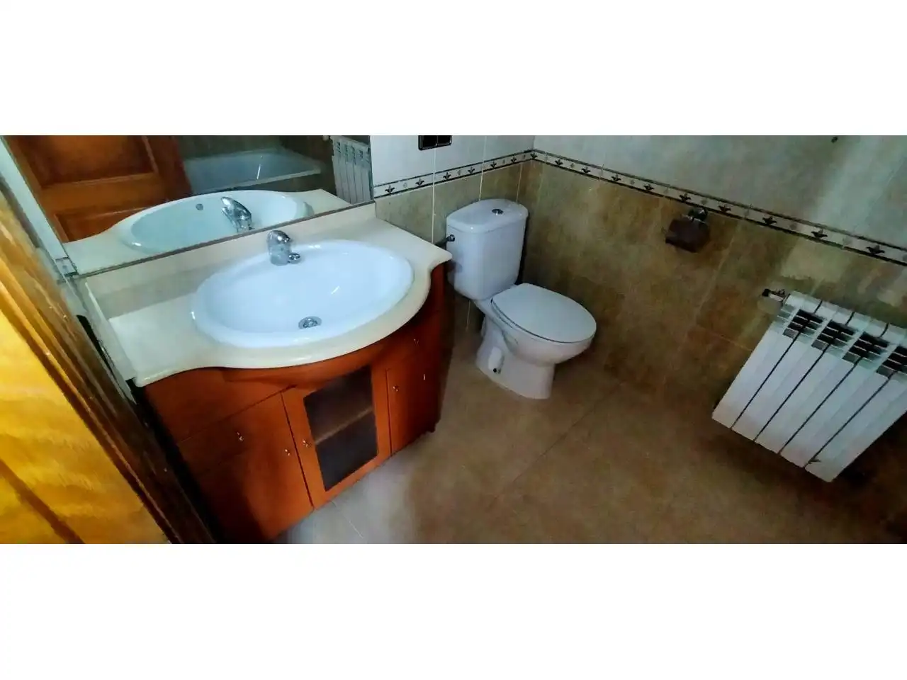 Baño de Casa o chalet en venta en Olot con Calefacción y Jardín privado