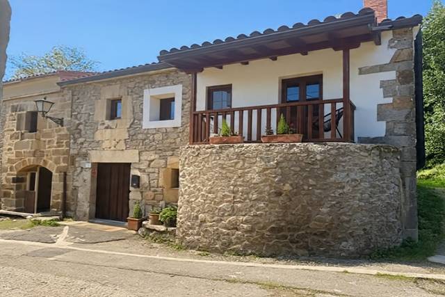 Casa adosada en Alquiler en Rucandio - RUCANDIO en Riotuerto