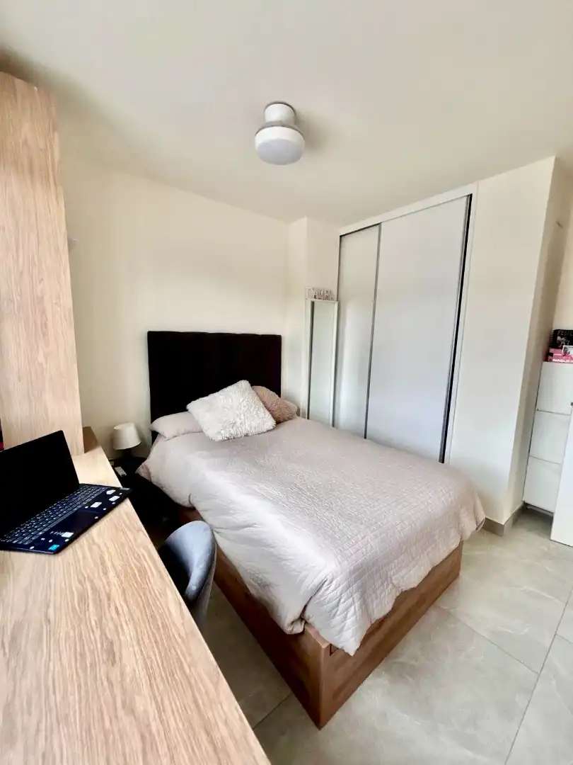Dormitori de Casa o xalet en venda en Sant Joan d'Alacant amb Aire condicionat, Jardí privat i Terrassa
