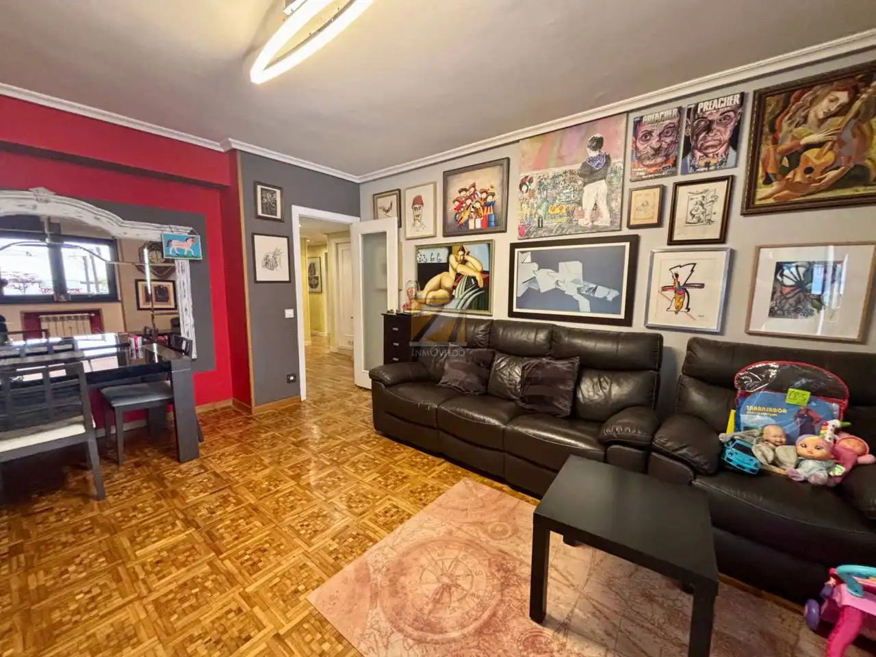 Sala de estar de Piso en venta en Oviedo  con Calefacción, Parquet y Terraza