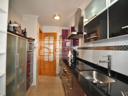 Kitchen of Single-family semi-detached for sale in Cáceres Capital  with Air Conditioner, Heating and Private garden