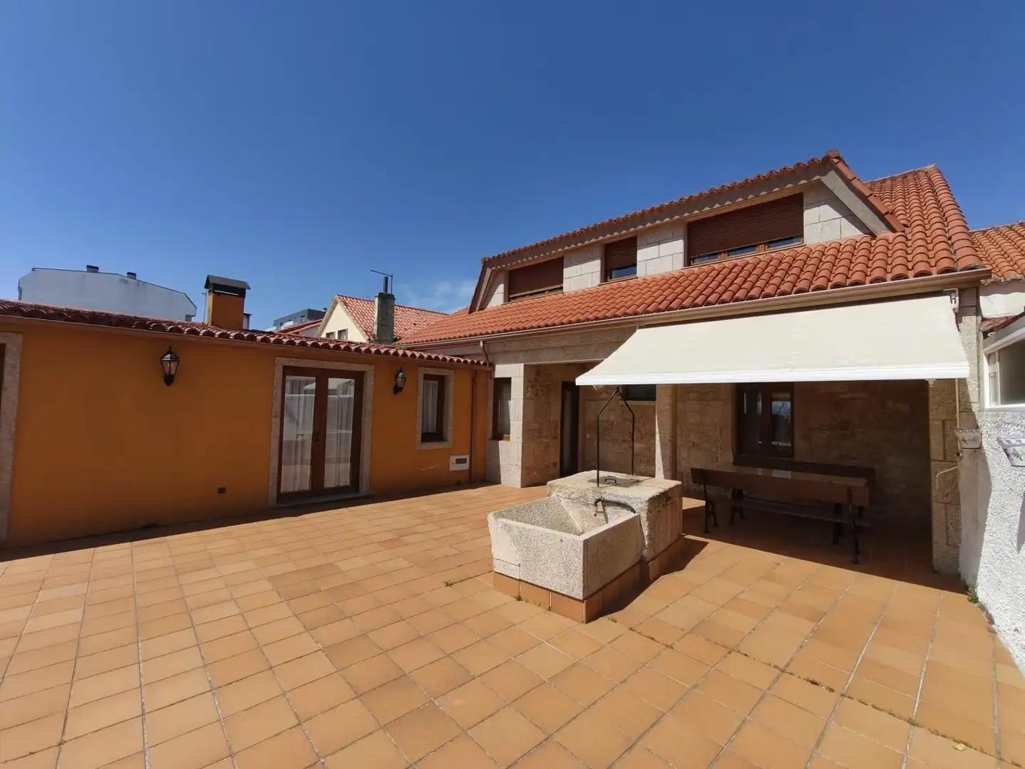Terraza de Casa o chalet en venta en Ribeira con Calefacción