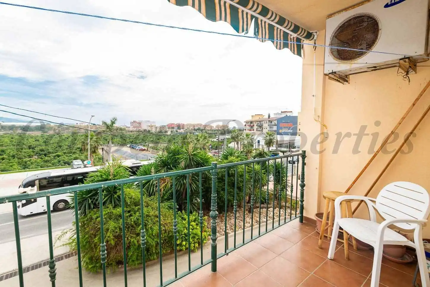 Appartement compact avec terrasse à louer à Urbanización Santa Rosa, imagen 16