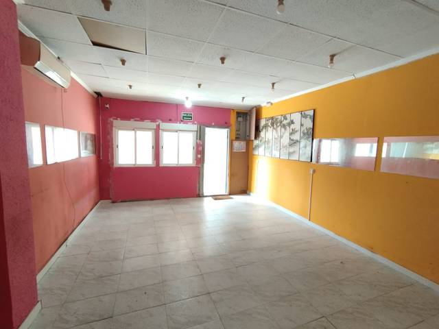 Local comercial en Venta en Carrer Buguenvil·lea en Sant Ildefons