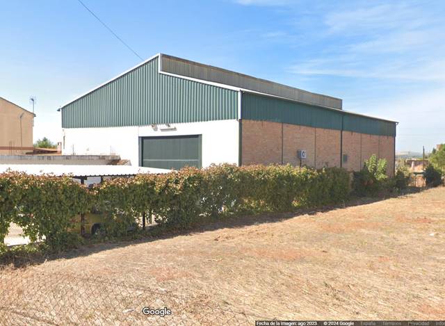 Nave industrial en Alquiler en Calle Tavira en El Higuerón