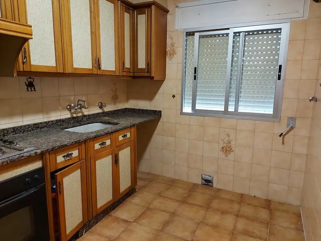 Commercial properties for sale in Domeño