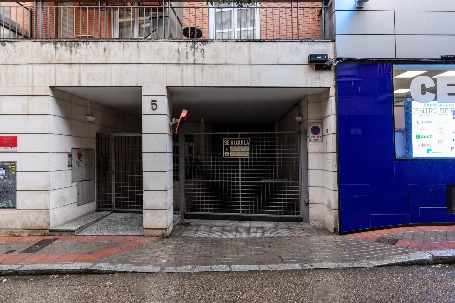 Vista exterior de Garatge de lloguer en  Madrid Capital