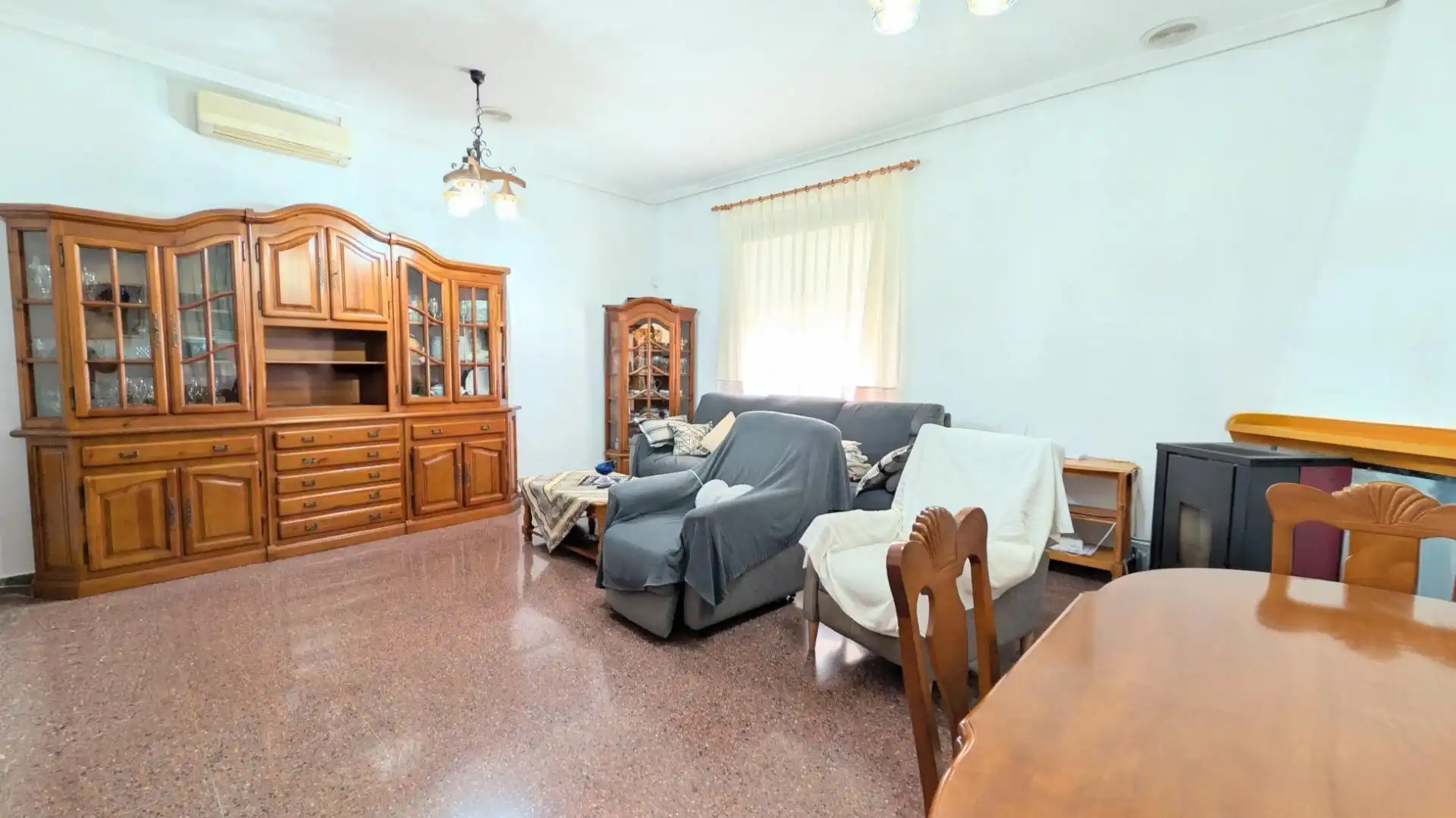 Sala d'estar de Casa o xalet en venda en Elche / Elx amb Aire condicionat, Calefacció i Jardí privat