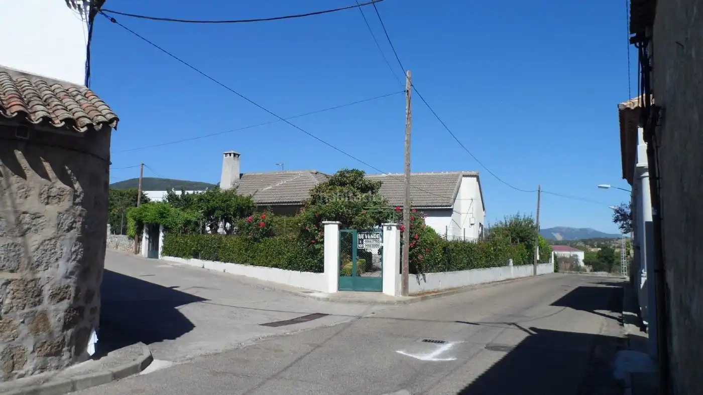 Chalet con jardín en venta en Calle Matadero 5, imagen 9