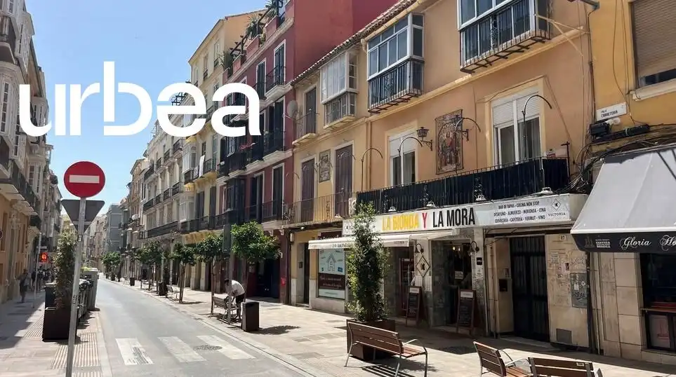 Außenansicht von Wohnung zum Verkauf in Málaga mit Terrasse und Balkon