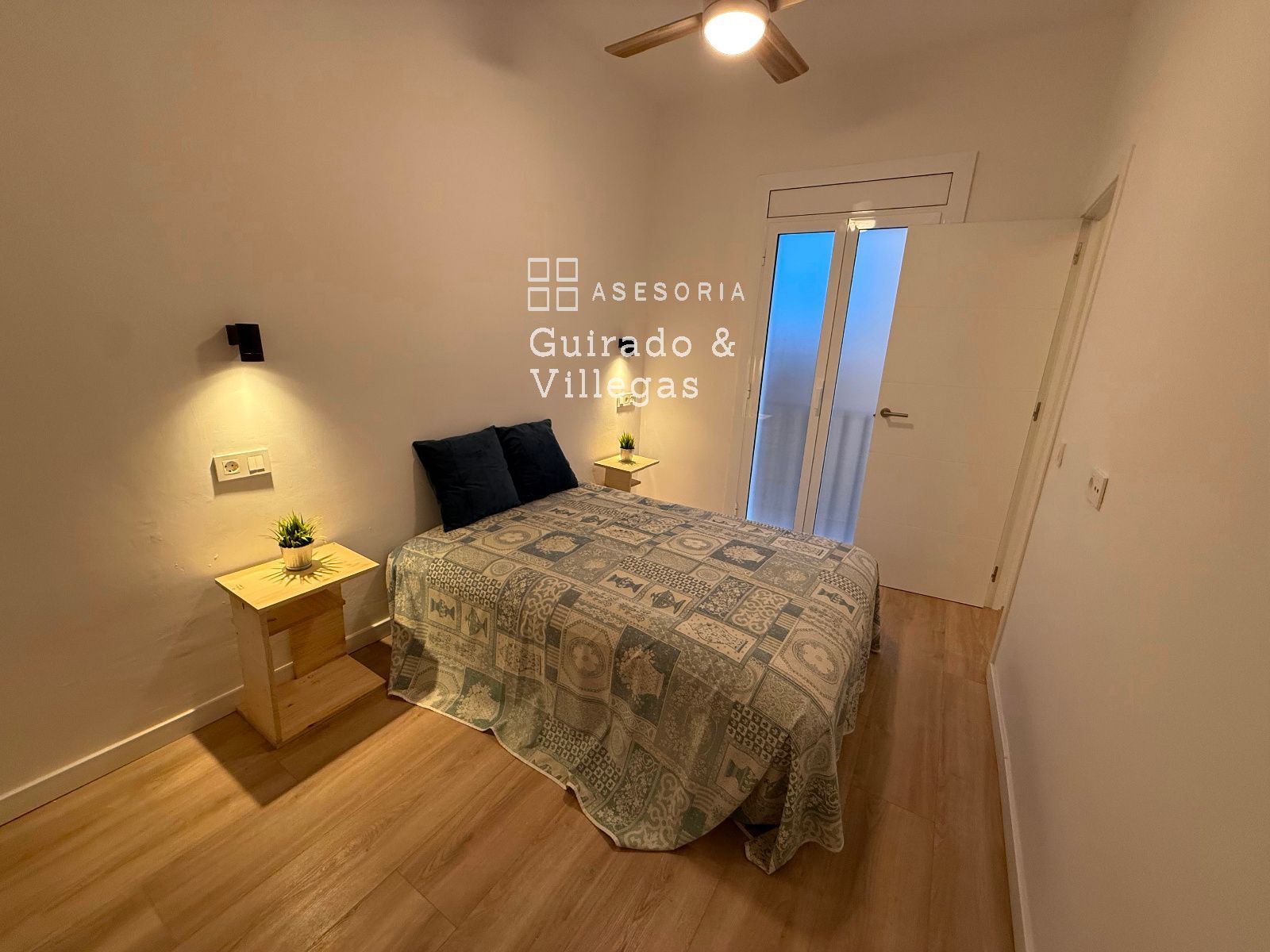 Bedroom of Flat for sale in  Barcelona Capital  with Air Conditioner, Storage room and Oven