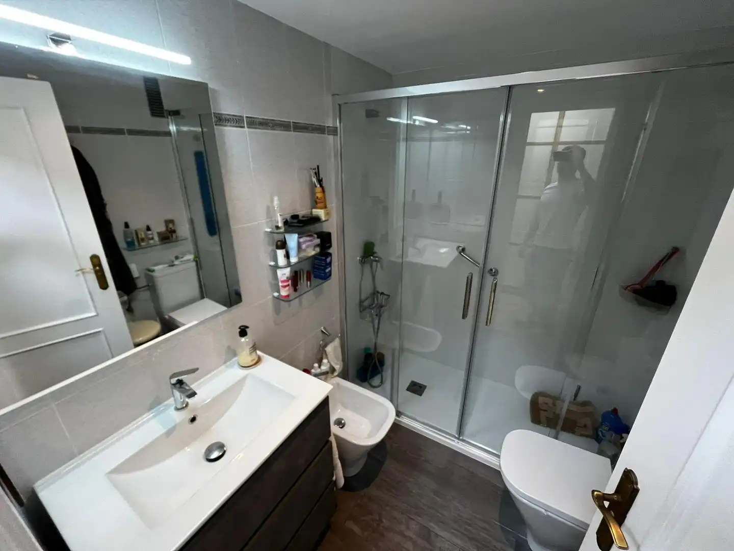 Bathroom of Flat for sale in Zaragoza  with Air Conditioner, Heating and Storage room