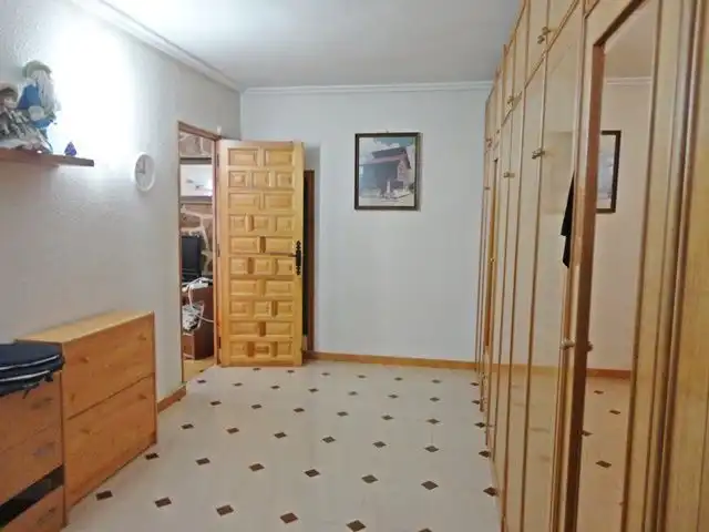 Dormitori de Casa adosada en venda en Santo Domingo de Silos amb Calefacció, Terrassa i Traster