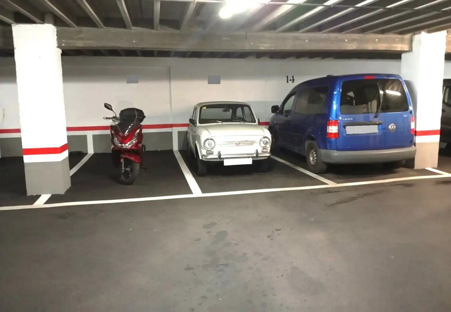 Parkplatz von Garage zum Verkauf in Oviedo 