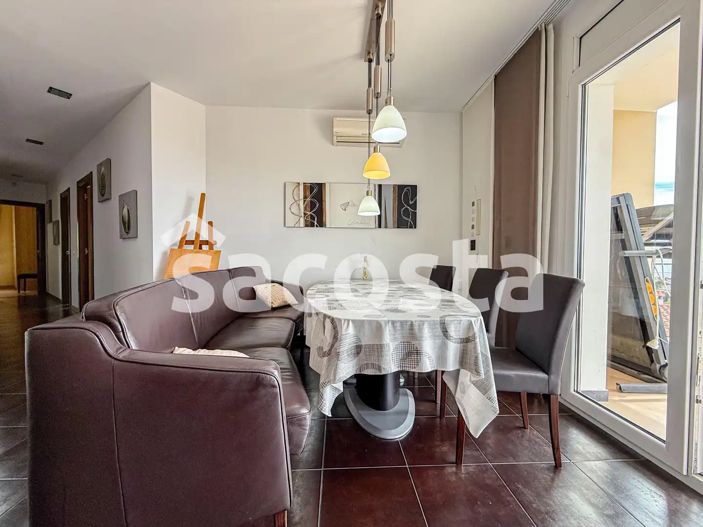 Esszimmer von Haus oder Chalet zum Verkauf in Lloret de Mar mit Klimaanlage, Heizung und Privatgarten