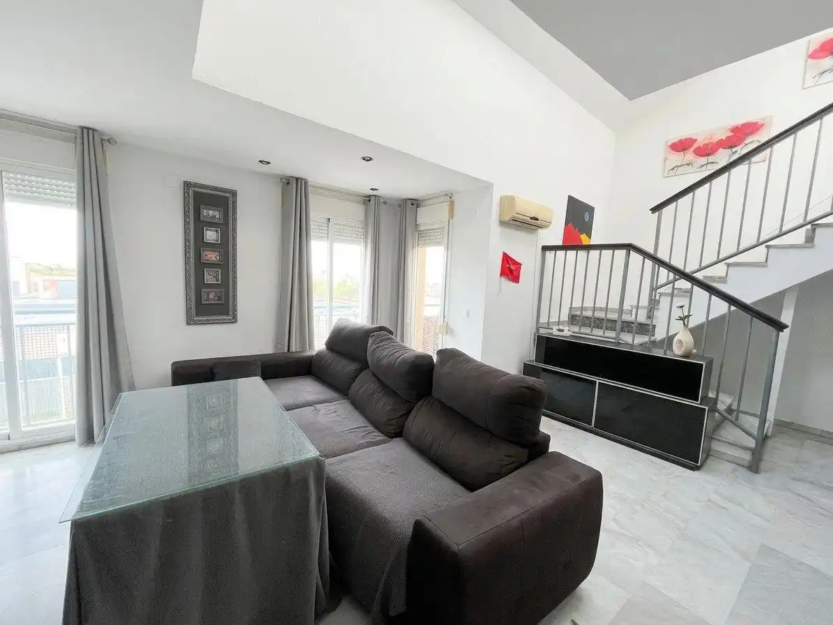 Dúplex con ascensor en venta en San Roque - Ronda Norte, imagen 2