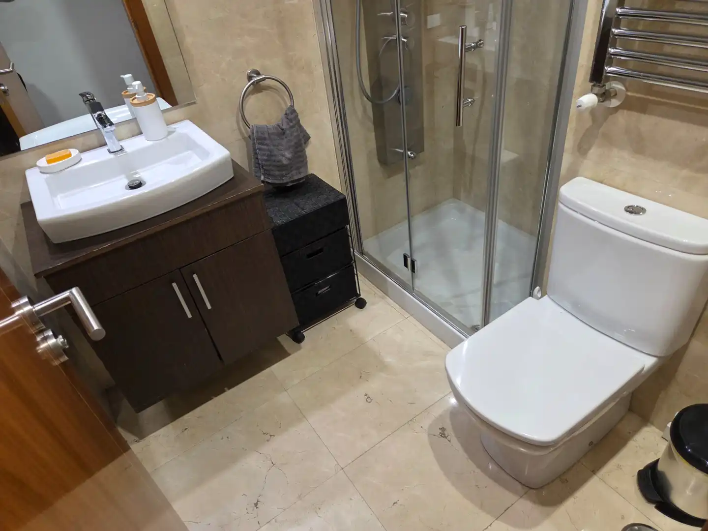 Badezimmer von Wohnung zum Verkauf in Vilafranca del Penedès mit Klimaanlage, Heizung und Parkett