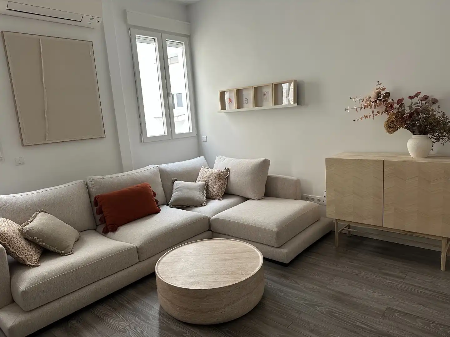 Wohnzimmer von Wohnung zur Miete in Madrid mit Klimaanlage, Heizung und Möbliert