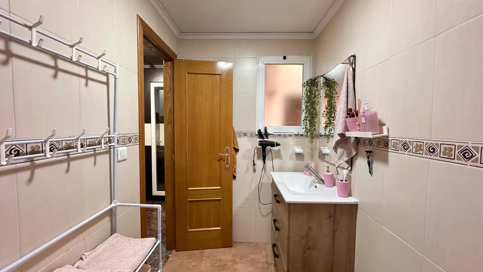 Badezimmer von Wohnung zum Verkauf in Carlet mit Klimaanlage und Heizung