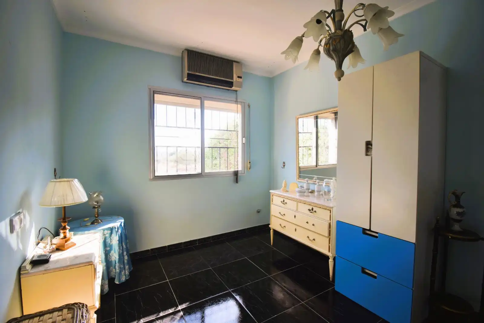 Bathroom of Houses for sale in Villajoyosa / La Vila Joiosa  with Air Conditioner, Heating and Private garden