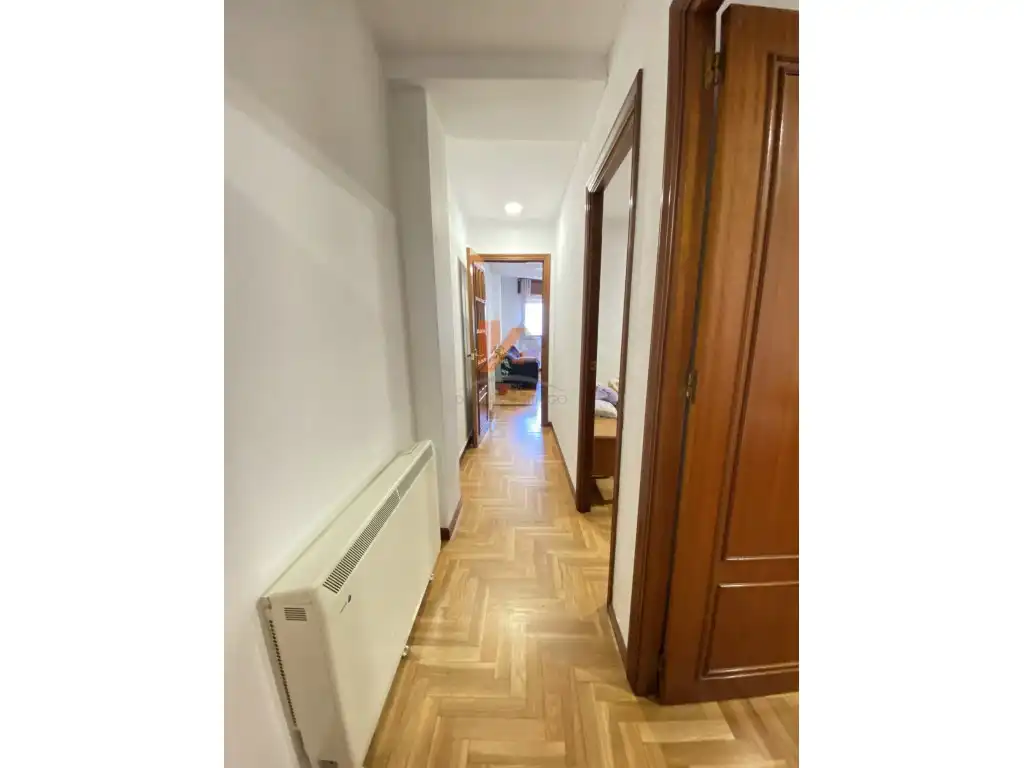 Piso en venta en Santiago de Compostela  con Amueblado y Horno