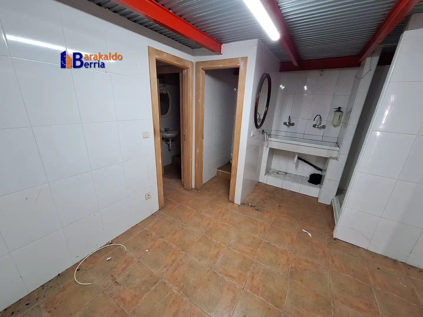 Nave industrial en venta en Santurtzi  con Alarma
