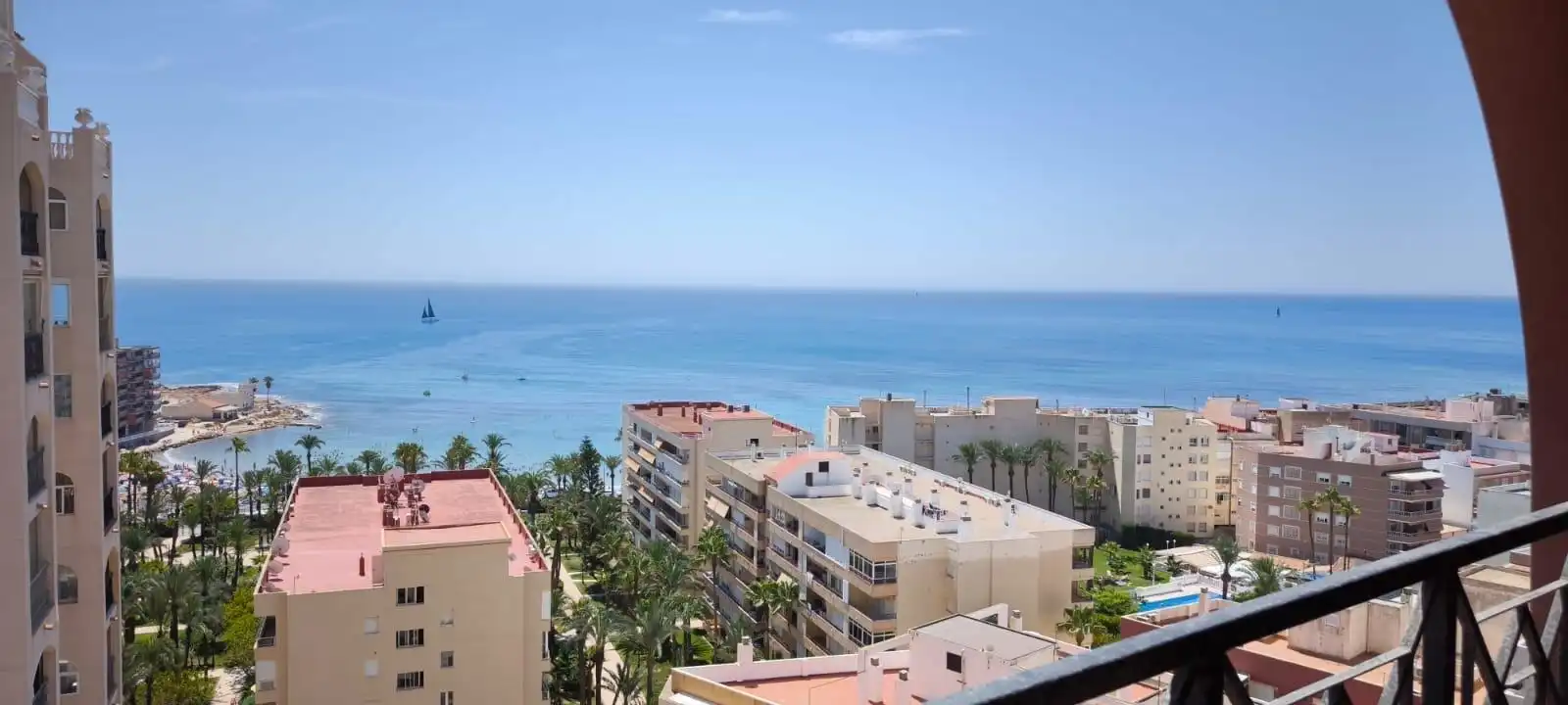 Apartment with terrace for sale in Las atalayas