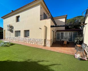 Vista exterior de Casa o xalet en venda en Sant Iscle de Vallalta amb Aire condicionat, Calefacció i Jardí privat