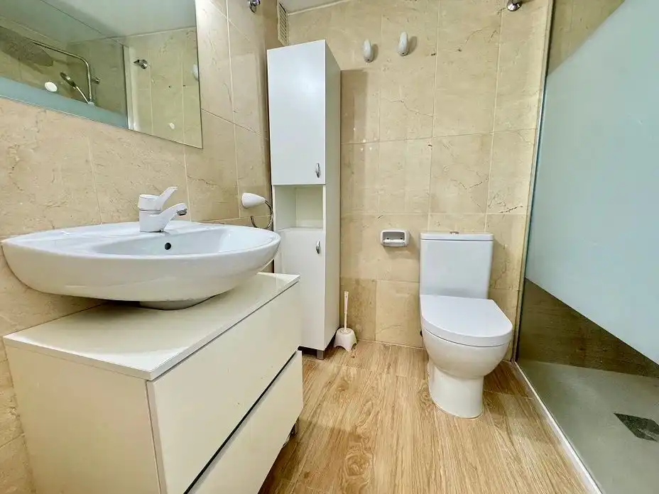 Badezimmer von Wohnungen zum Verkauf in Altea mit Klimaanlage, Heizung und Terrasse
