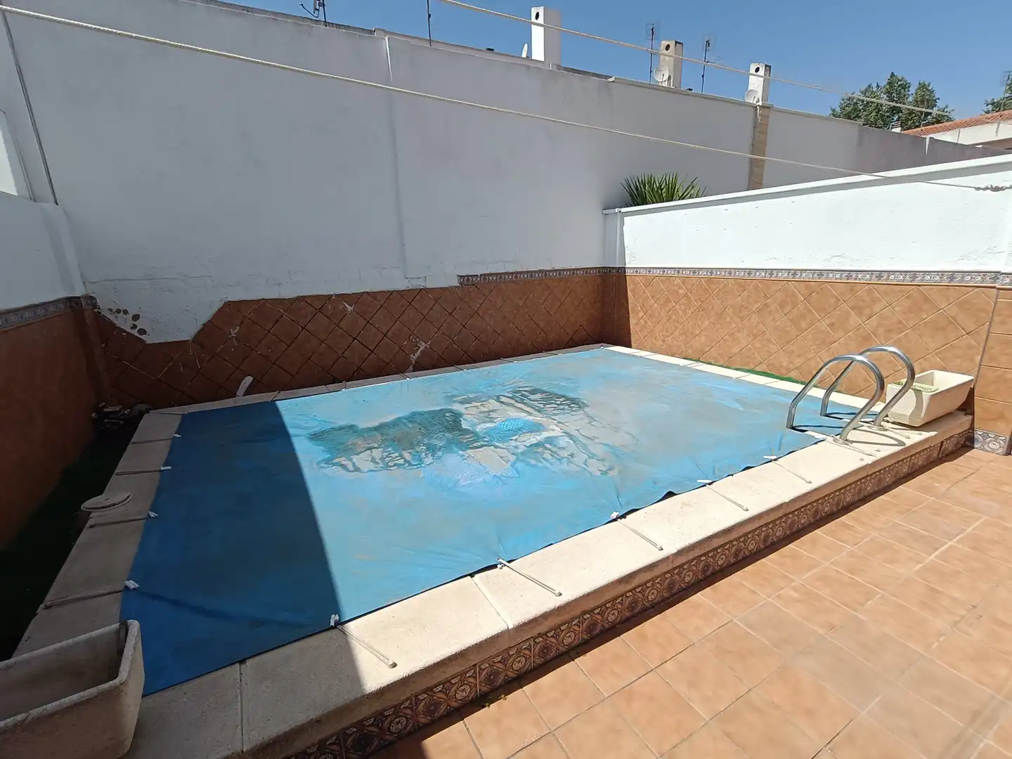 Swimming pool of Detached homes for sale in Ciudad Real  with Air Conditioner, Heating and Swimming Pool
