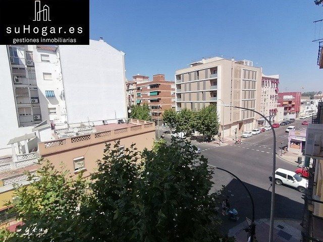 Vista exterior de Pis de lloguer en Badajoz Capital amb Aire condicionat i Balcó