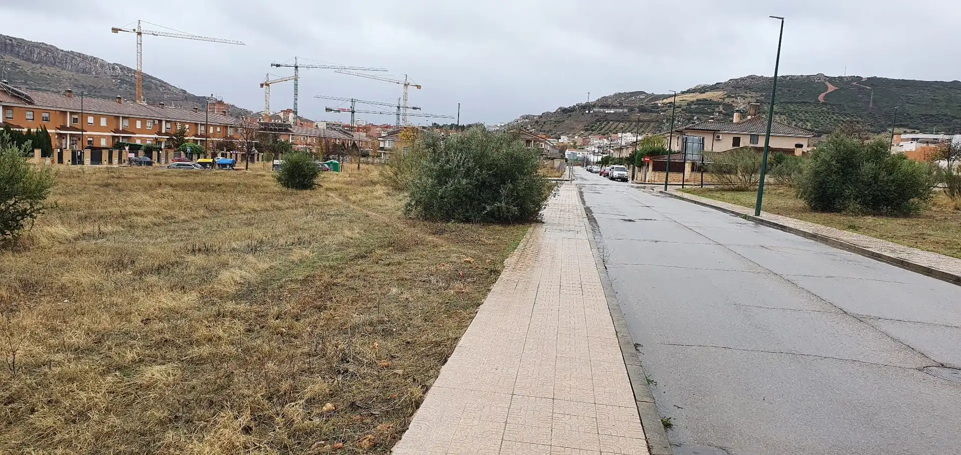 Residencial en venta en Calle Federica Montseny, 91, PAU 2-600
