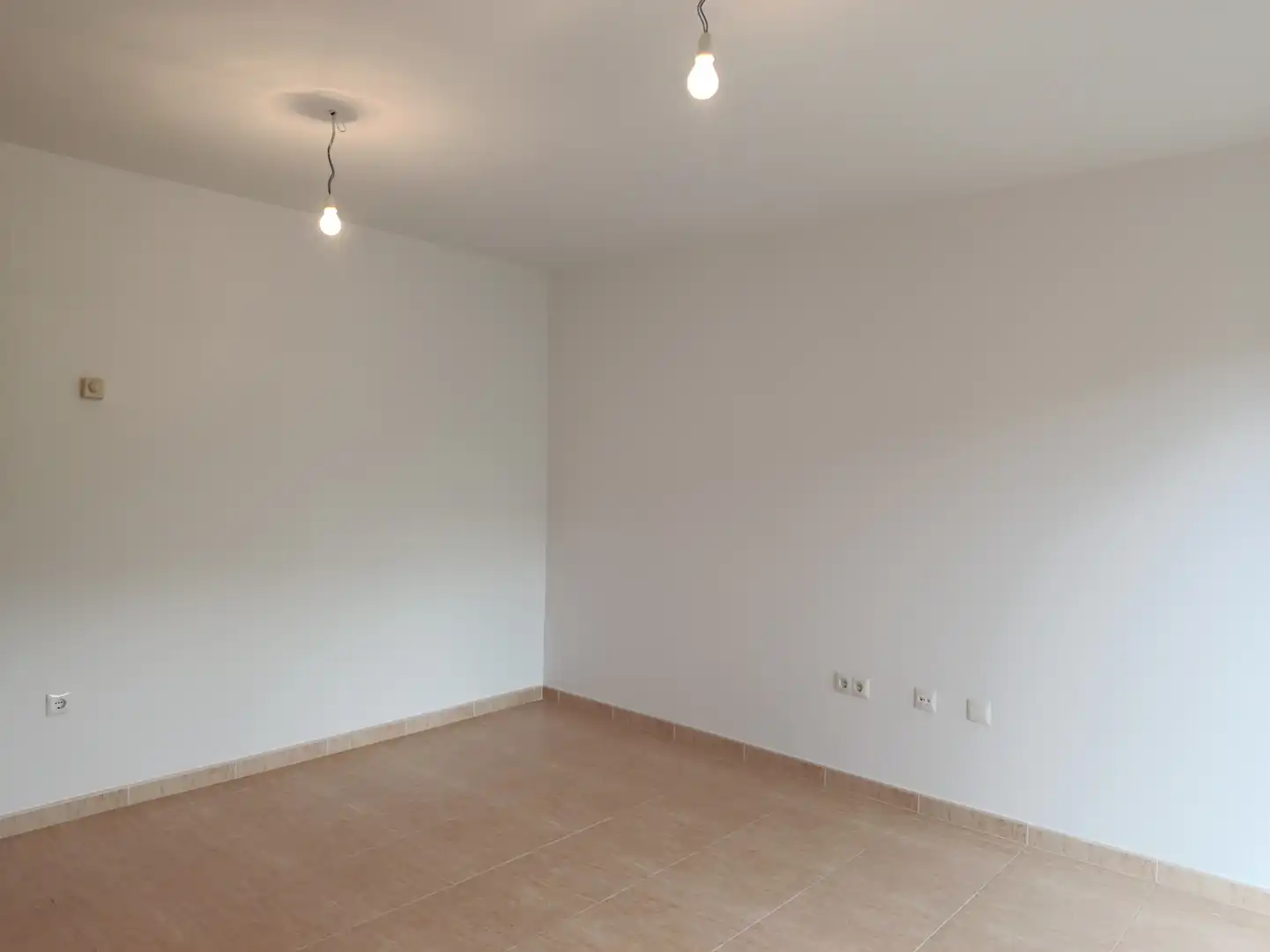 Piso en venta en Reocín con Calefacción, Jardín privado y Parquet