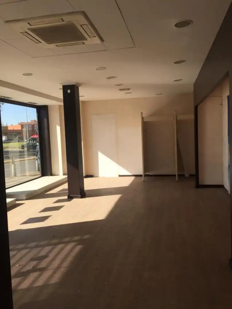 Local comercial de lloguer a Calle Granada, imagen 9