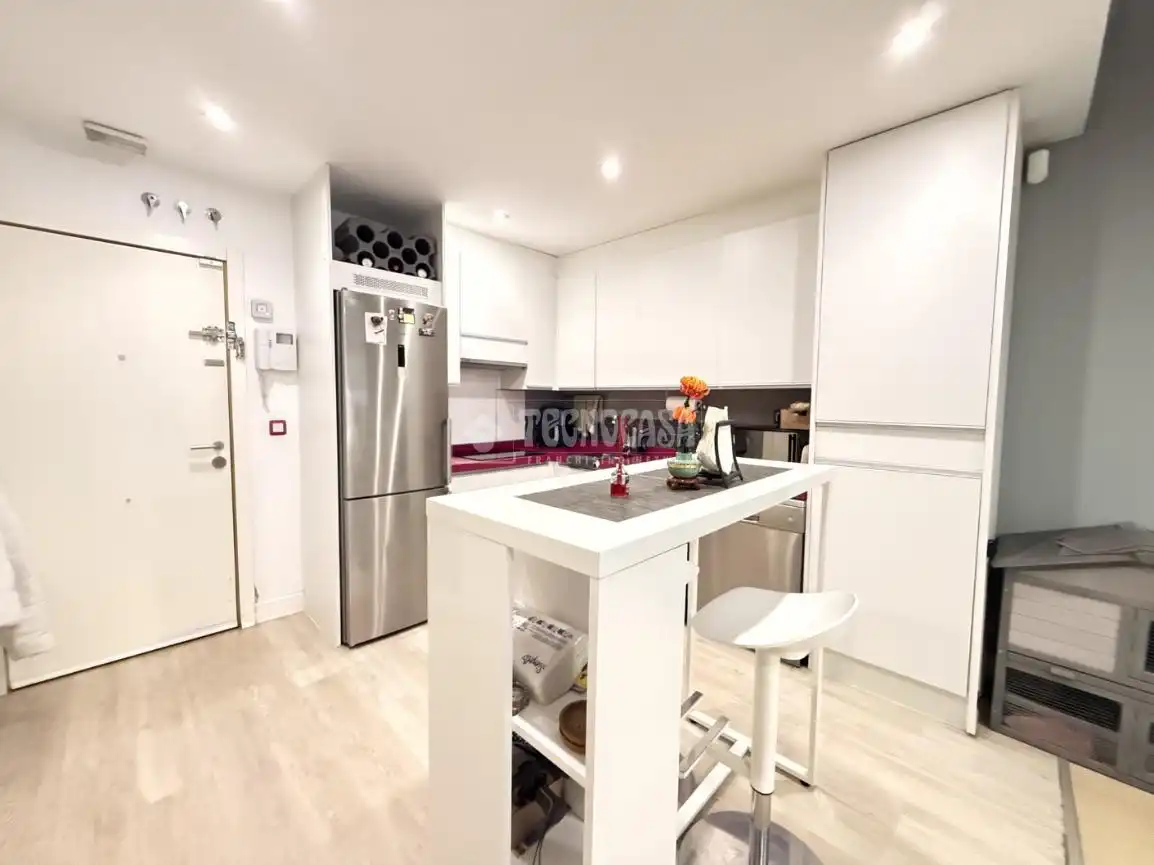 Kitchen of Flat for sale in Madrid  with Air Conditioner, Heating and Alarm