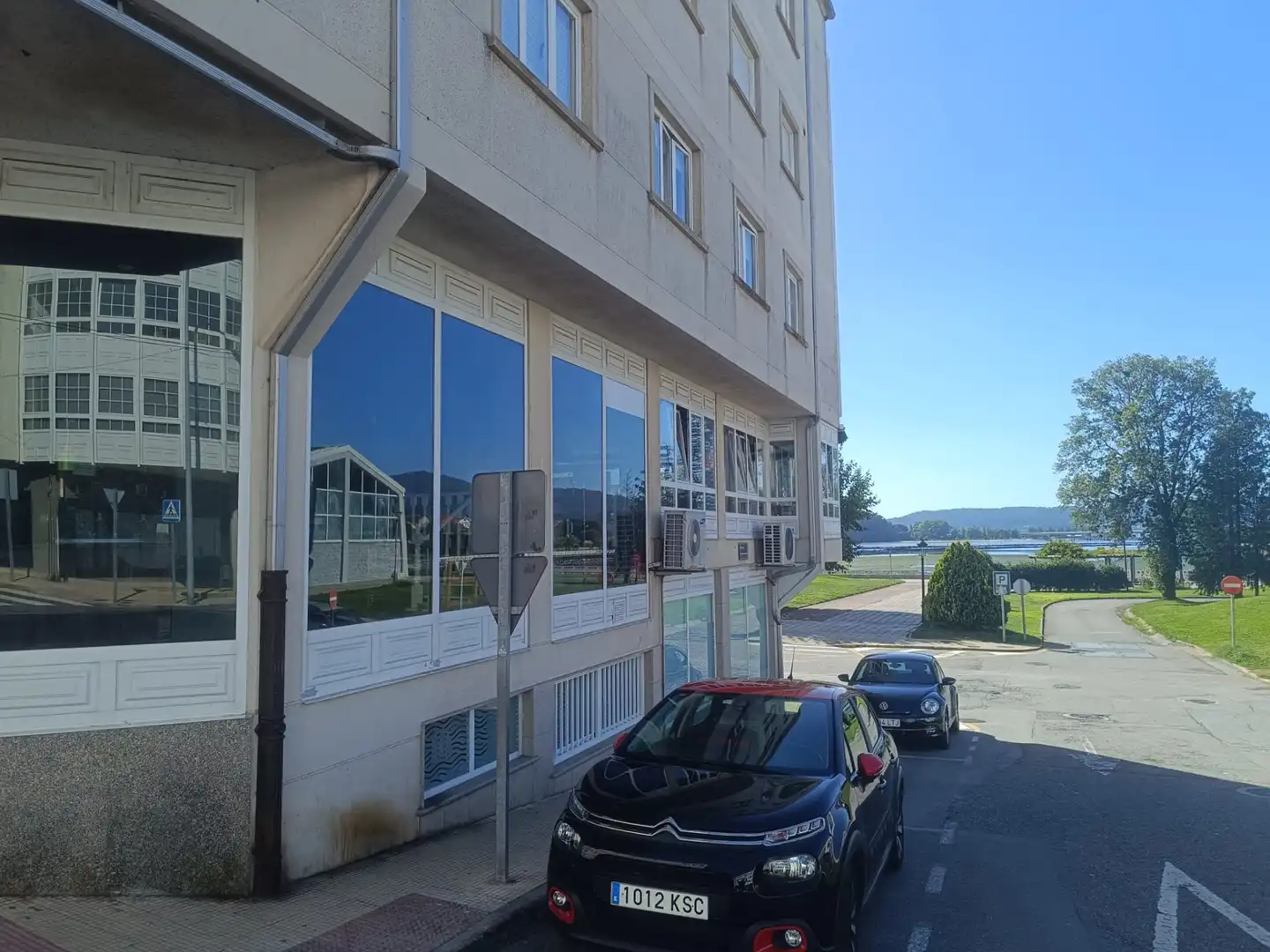 Local comercial en venta en Rúa Pintor Xenaro Carrero 24
