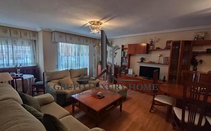 Living room of Flat for sale in  Albacete Capital  with Air Conditioner, Terrace and Balcony