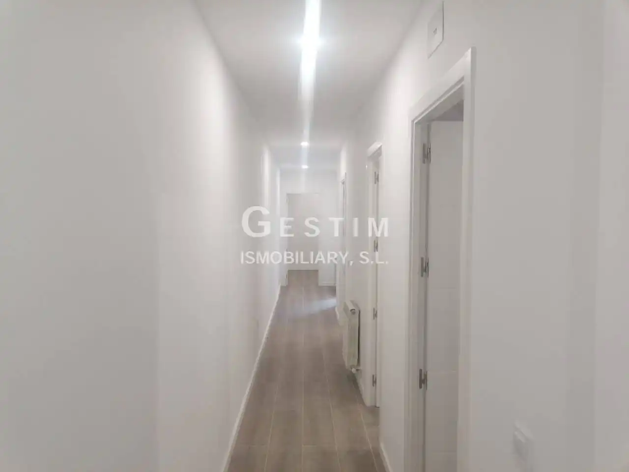 Piso en venta en Vic con Calefacción, Balcón y Alarma