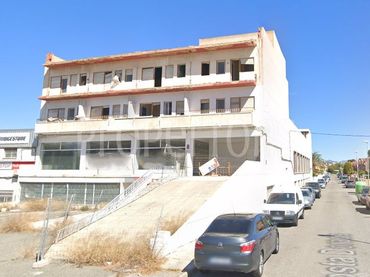 Nave industrial en venta en Petrer